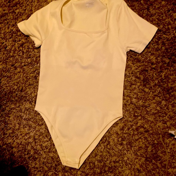 White and baby blue set - Picture 2 of 2